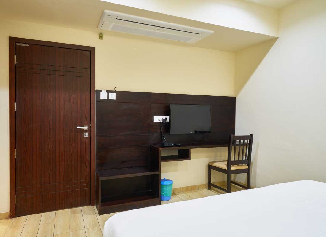 Deluxe Room near Shri Mahalaxmi Temple Kolhapur