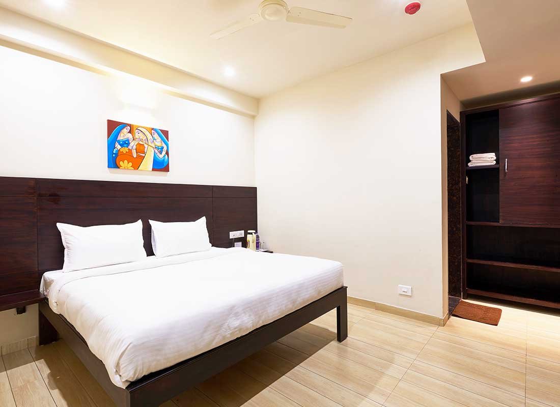 Deluxe Room near Shri Mahalaxmi Temple Kolhapur