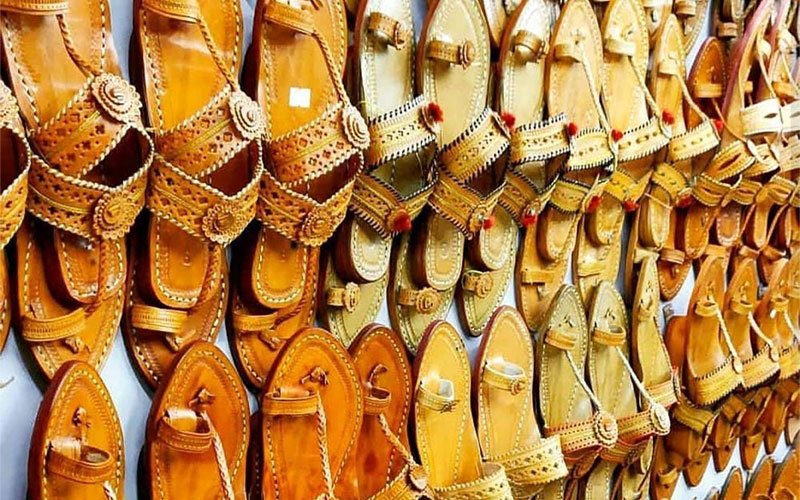 Kolhapuri Handicrafts & Chappal Market