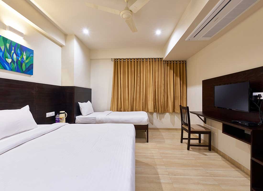 Triple Sharing AC Room at Hotel Near Mahalaxmi Temple
