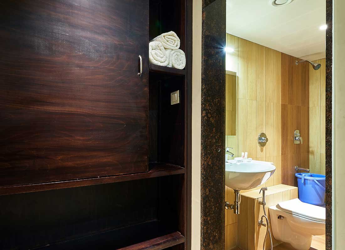 Spacious Triple Bed Room for Families in Kolhapur